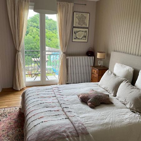 Le Tresor De Maria Apartment Юзерш Екстериор снимка